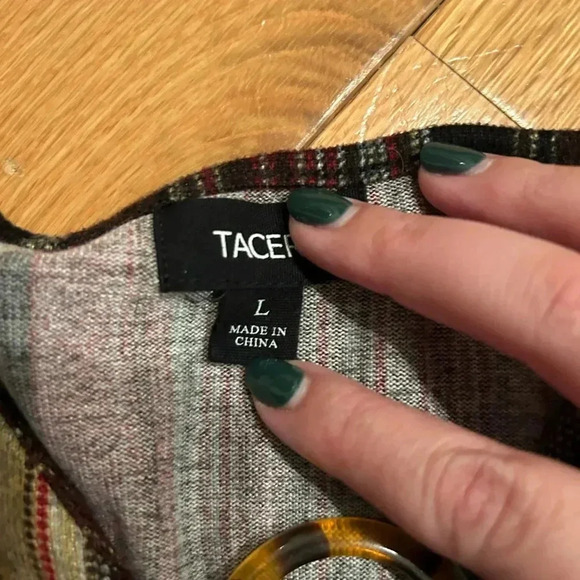 Women’s Tacera Top Size Large - Picture 4 of 4